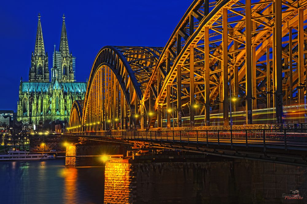 Hohenzollernbrücke + Dom