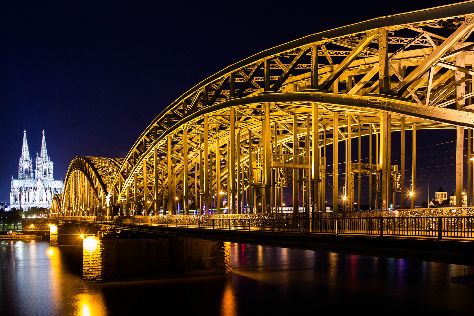 Hohenzollernbrücke in Köln