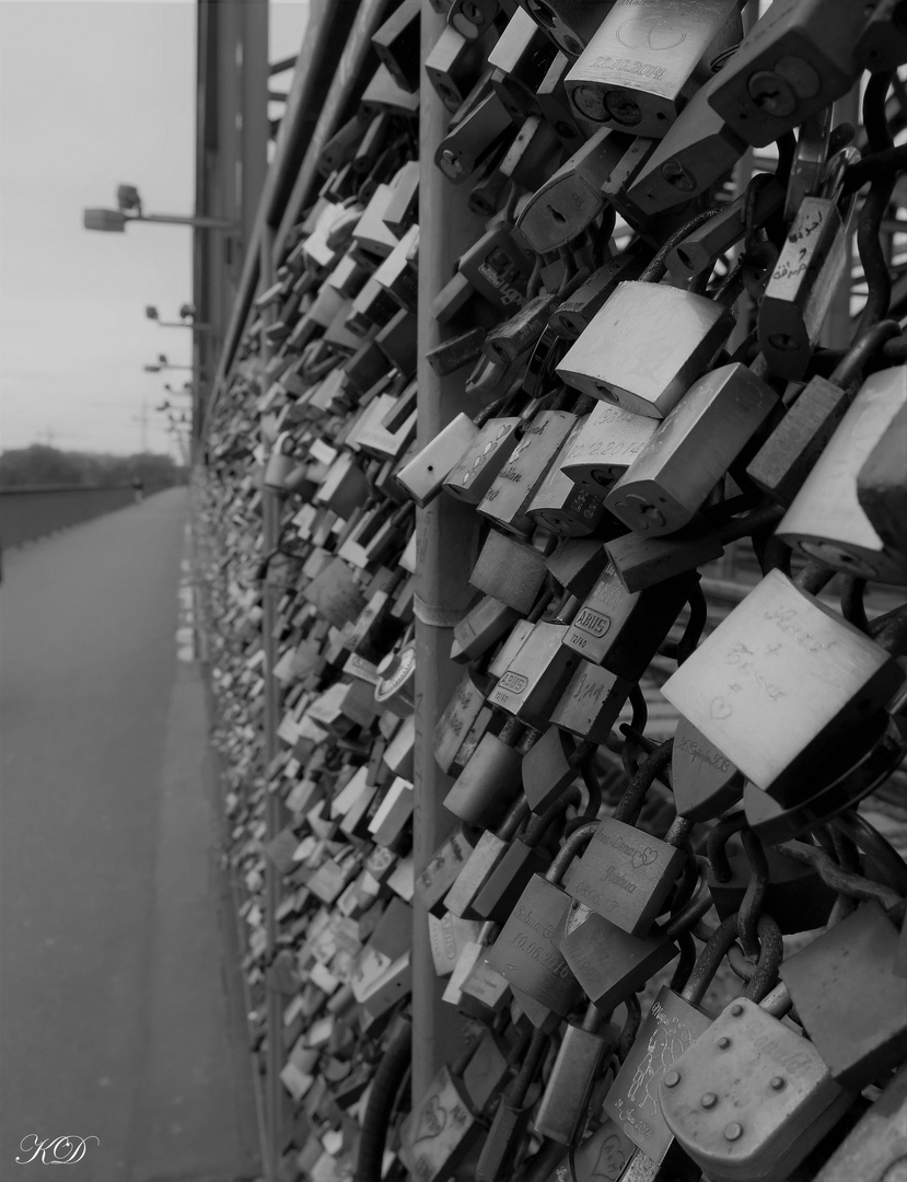 Hohenzollernbrücke in Köln