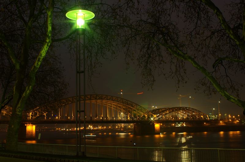 Hohenzollernbrücke in Köln