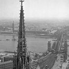 Hohenzollernbrücke in Köln am 11. September 1949