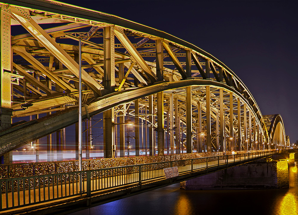 Hohenzollernbrücke Köln