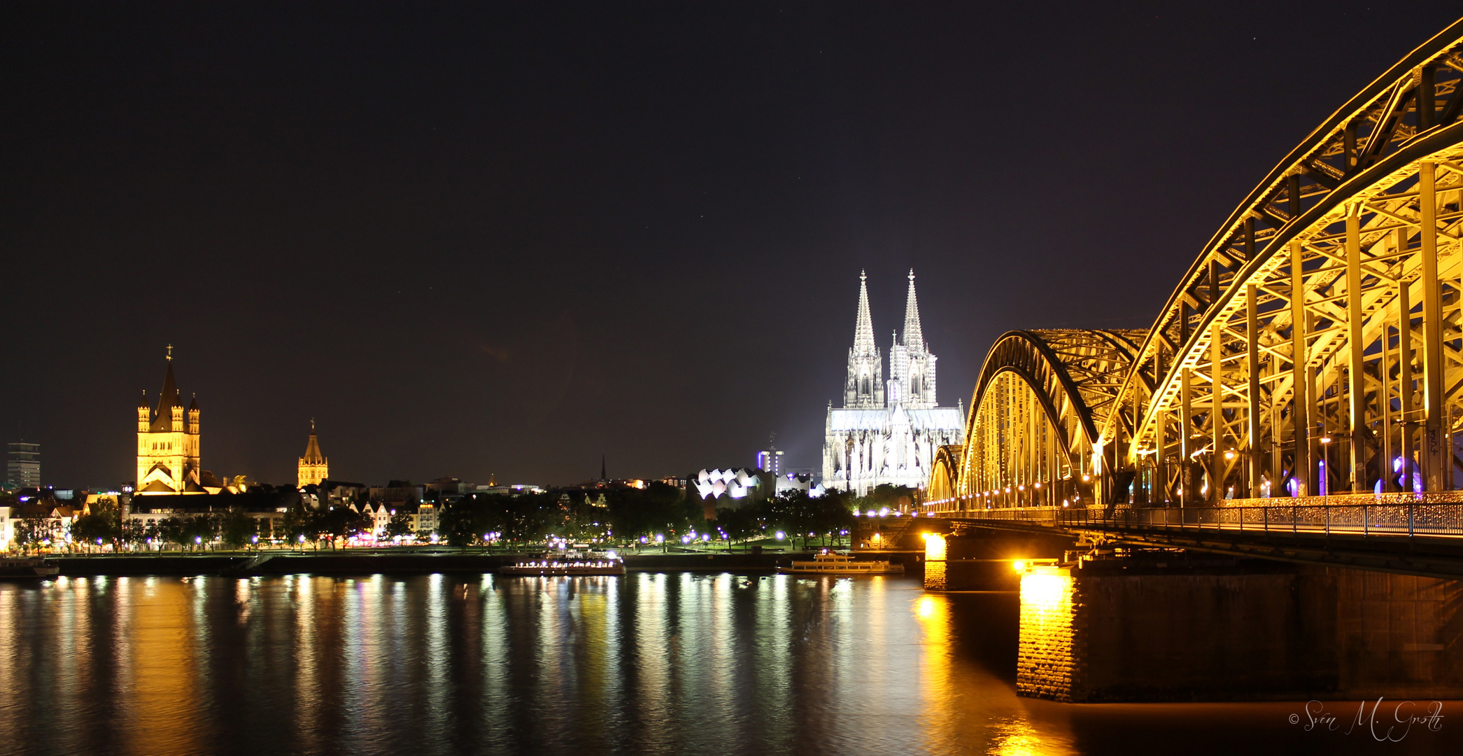 Hohenzollernbruecke Koeln