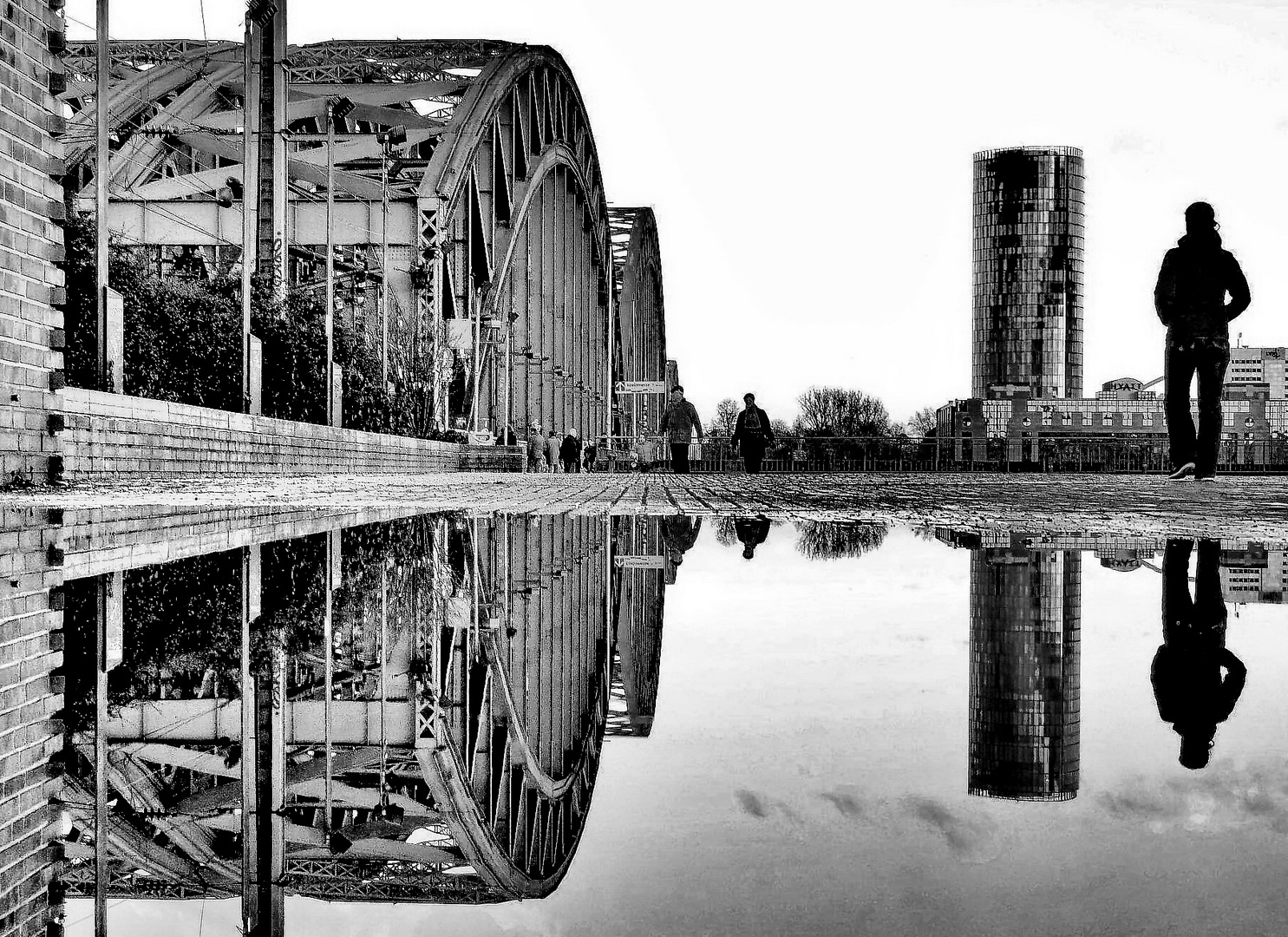 Hohenzollernbrücke & LVR Turm