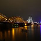 Hohenzollernbrücke mit Dom