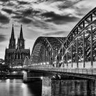 Hohenzollernbrücke mit Dom