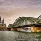 Hohenzollernbrücke mit Dom | Köln