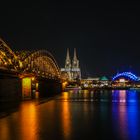 Hohenzollernbrücke mit Dom und Musical-Dome