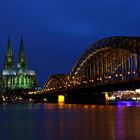 Hohenzollernbrücke mit Kölner Dom