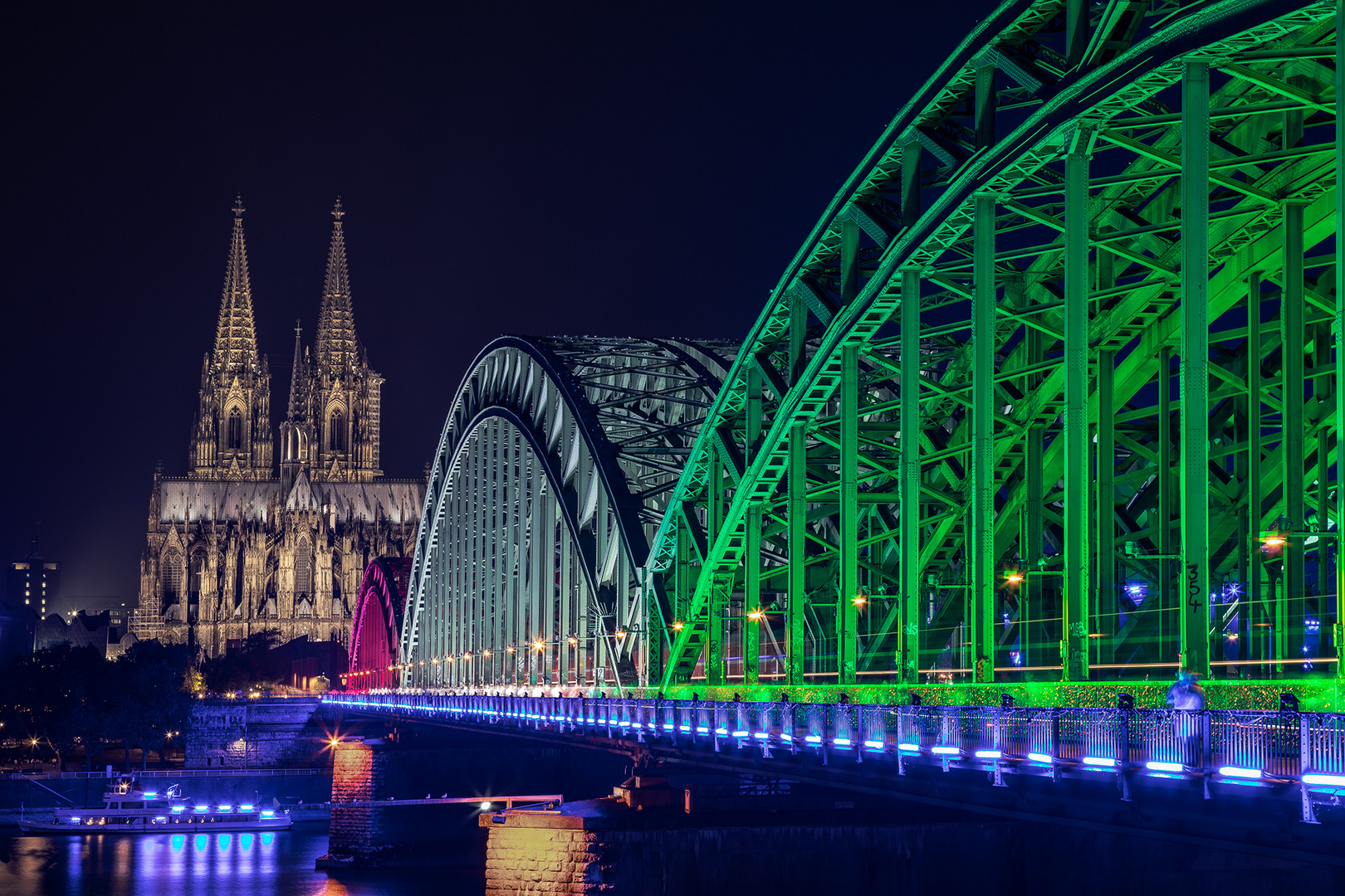 Hohenzollernbrücke mit Stativ-Abdrücken :-)