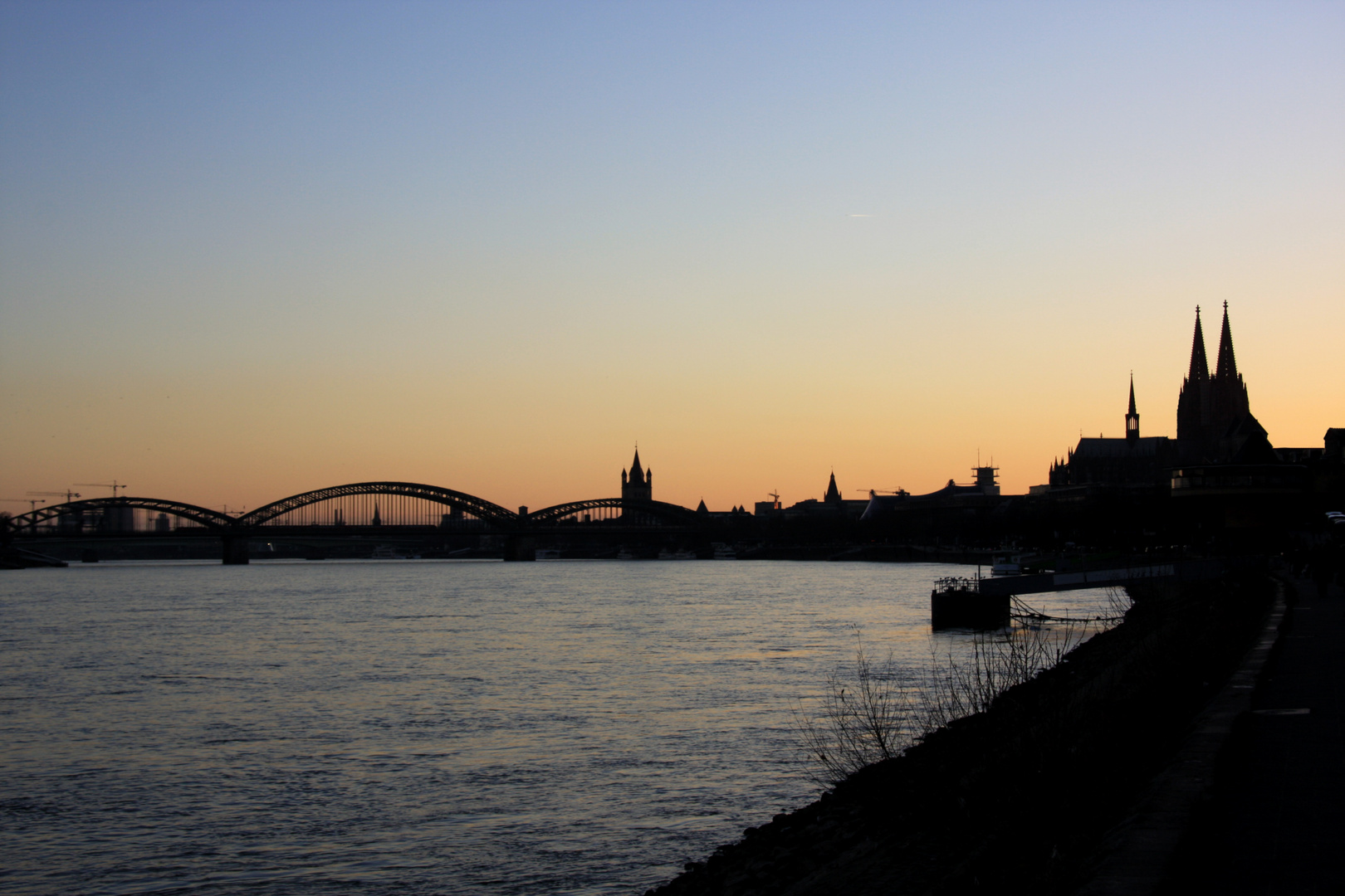 Hohenzollernbrücke und Dom