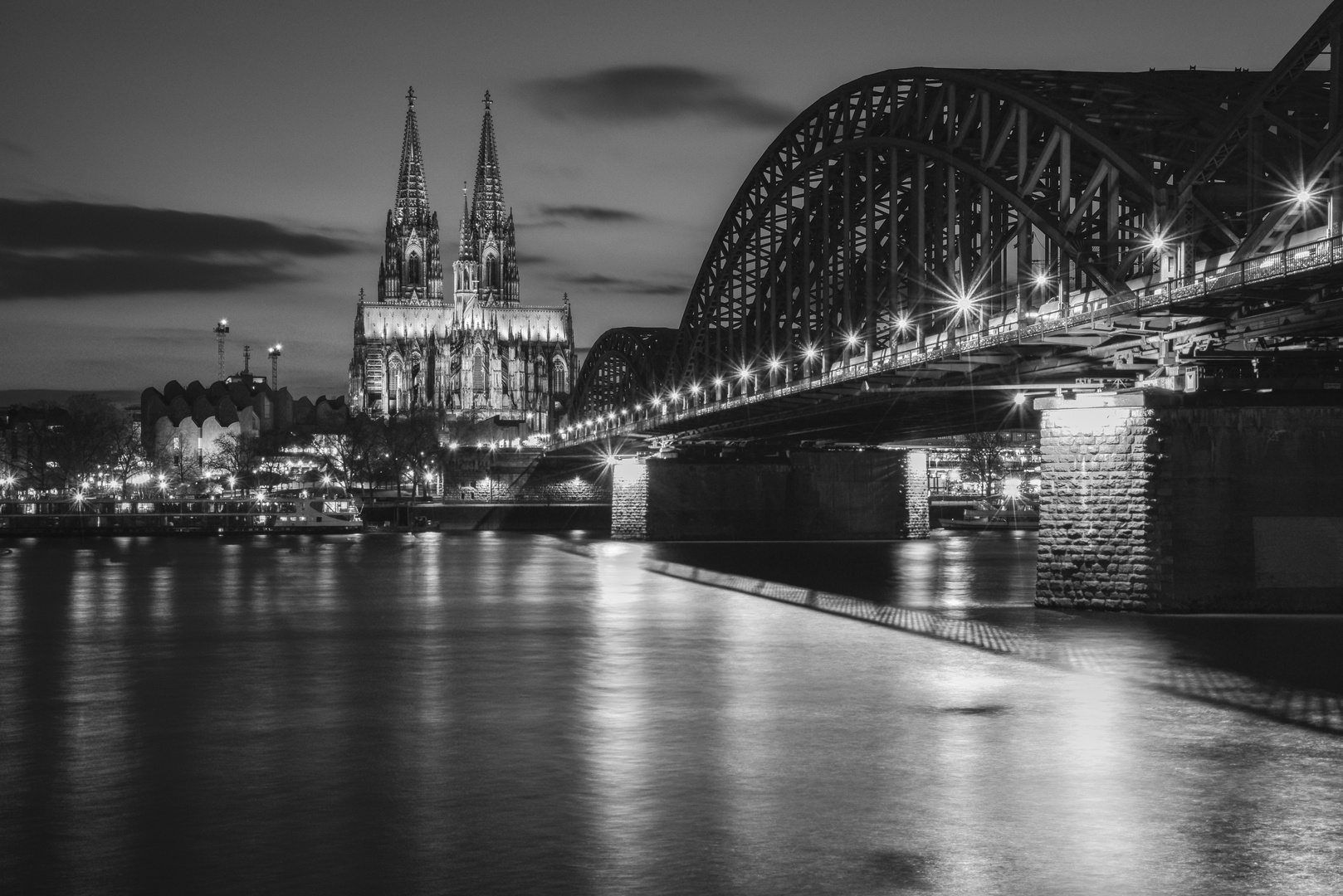 Hohenzollernbrücke und Dom