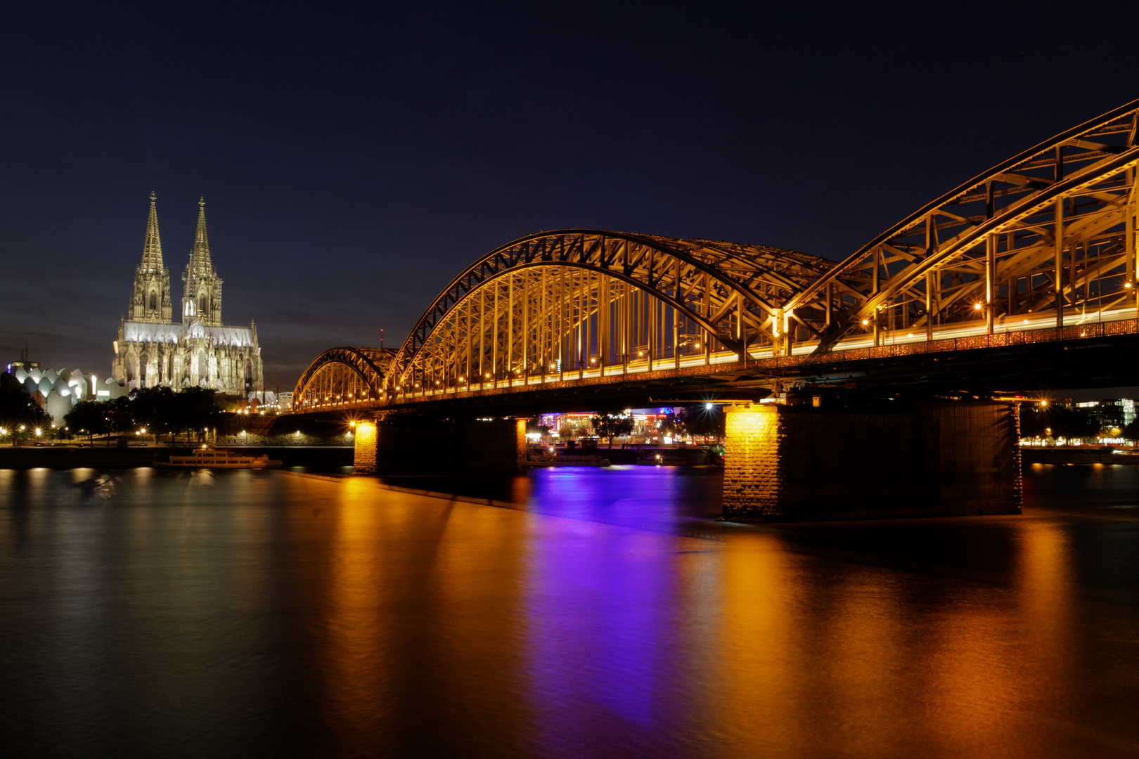 Hohenzollernbrücke und Dom (Köln)