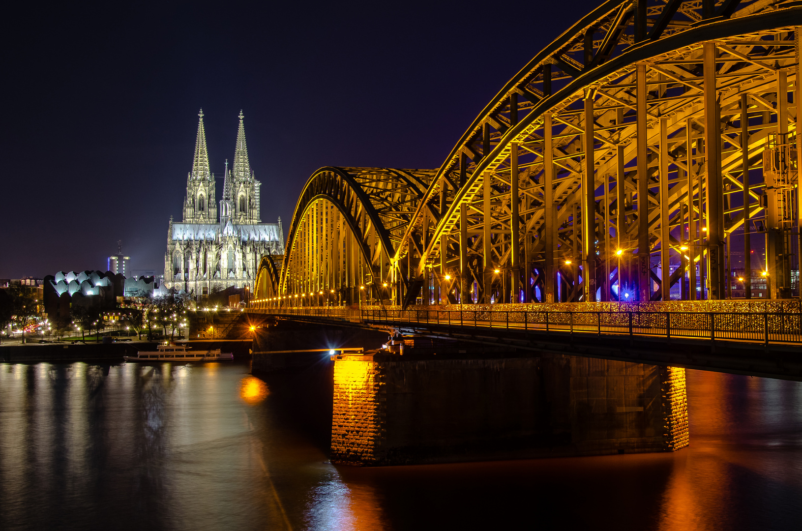 Hohenzollernbrücke und Kölner Dom