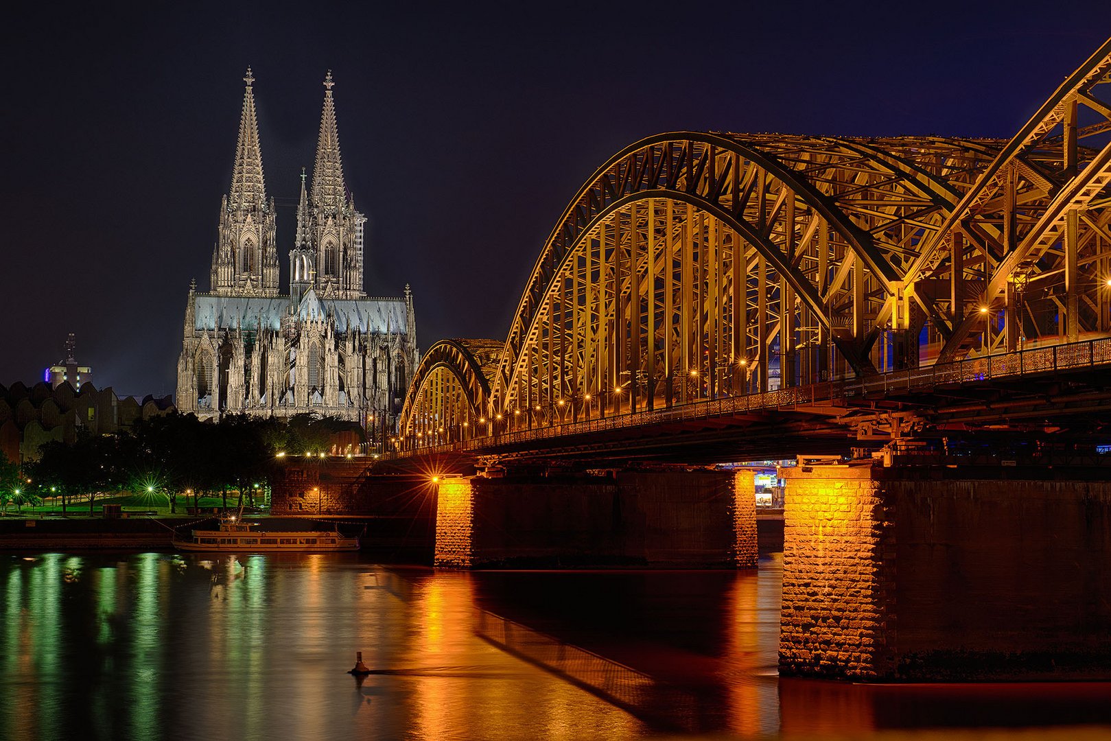 Hohenzollernbrücke und Kölner Dom