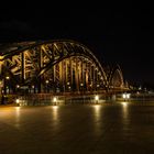 Hohenzollernbrücke von der linken Rheinseite gesehen