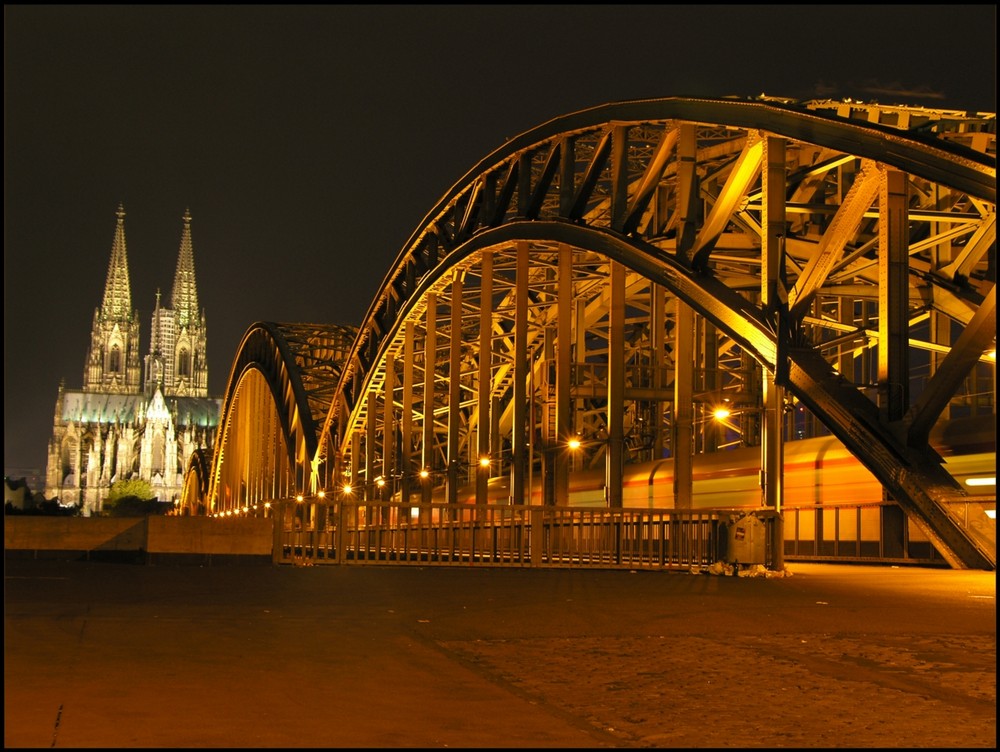 Hohenzollernbrücke@Cologne