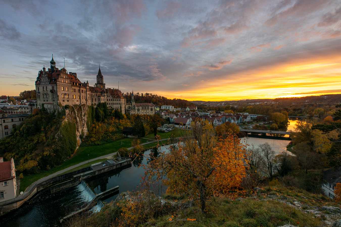 Hohenzollernschloss Sigmaringen nach Sonnenuntergang III