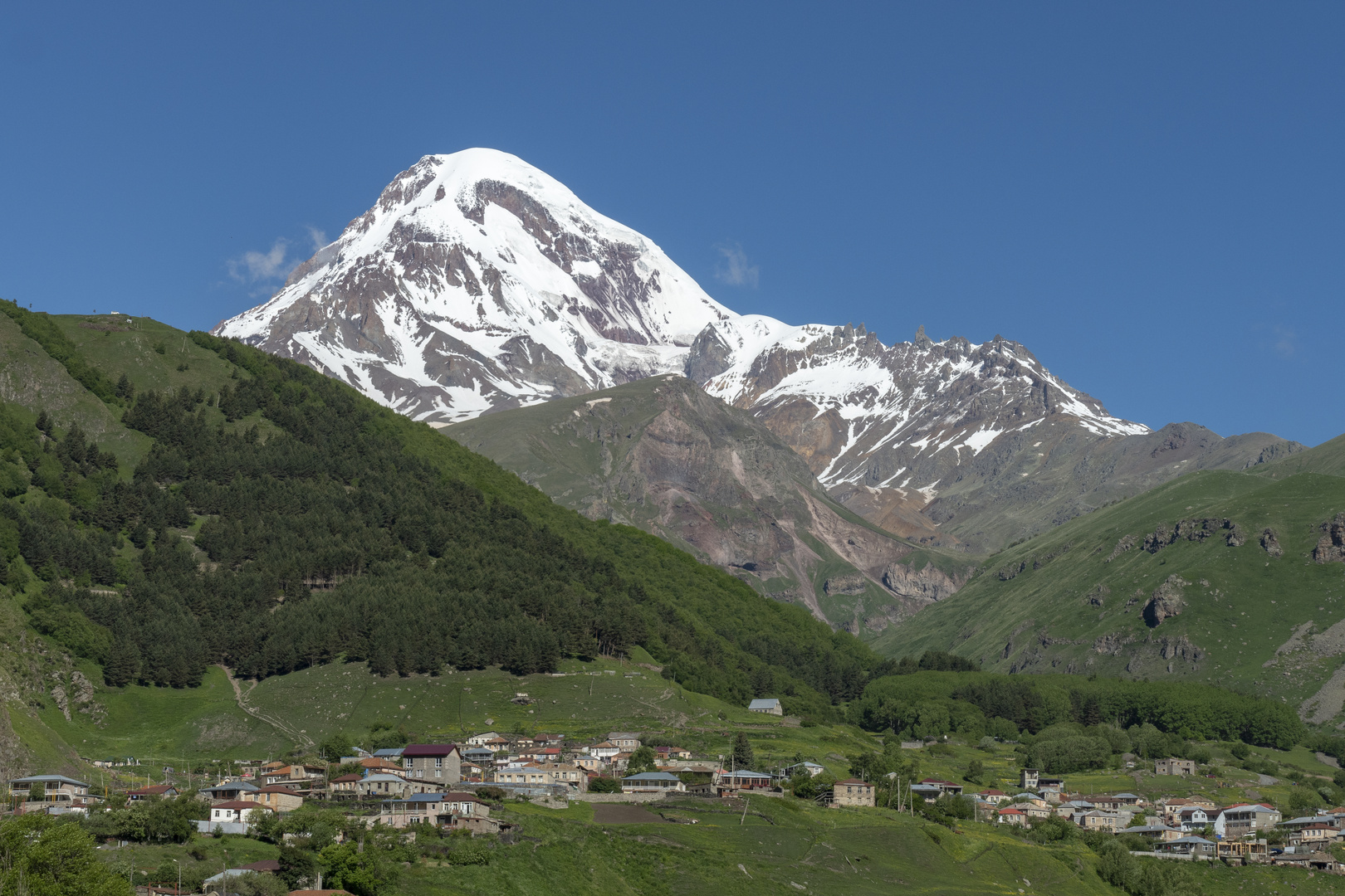 Hoher Kaukasus bei Stepansminda