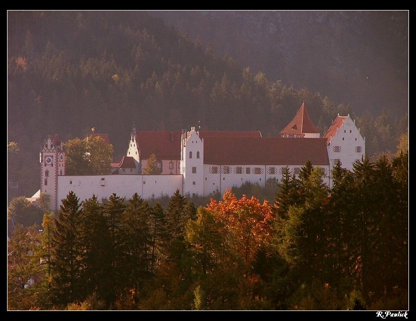 Hohes Schloß im Herbst