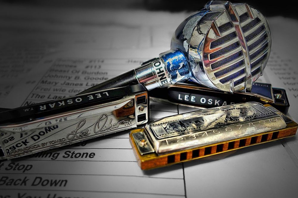 Hohner vs. Lee Oskar - It's Blues Time