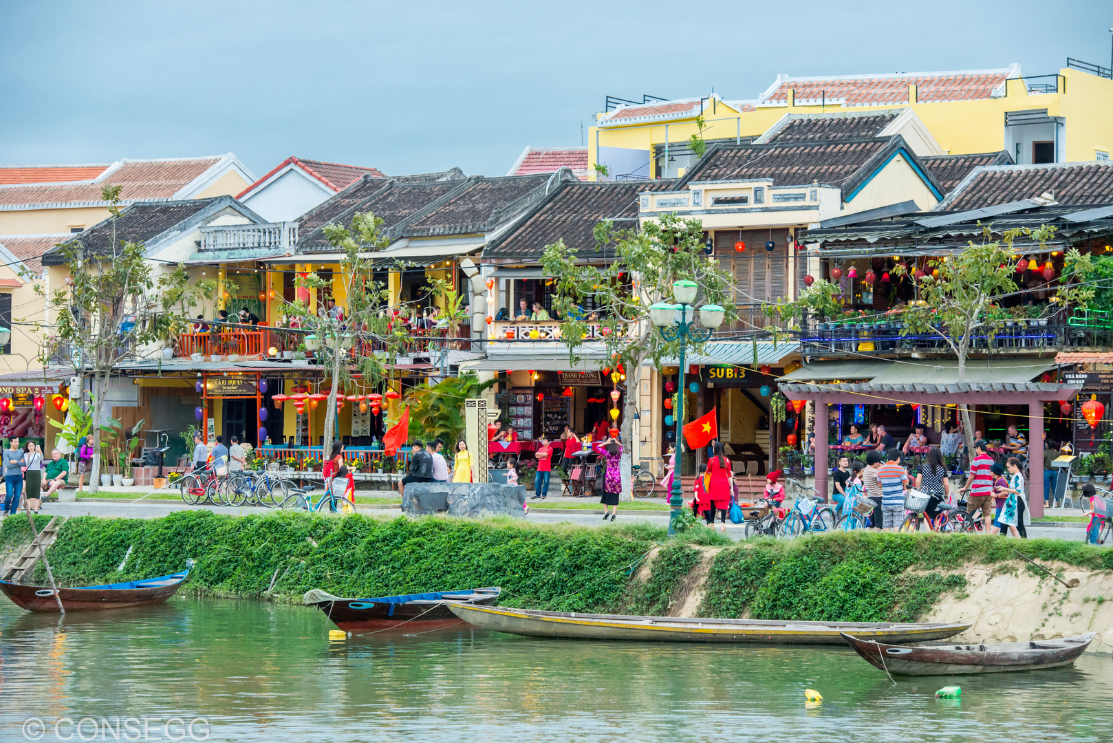 Hoi An Promenade