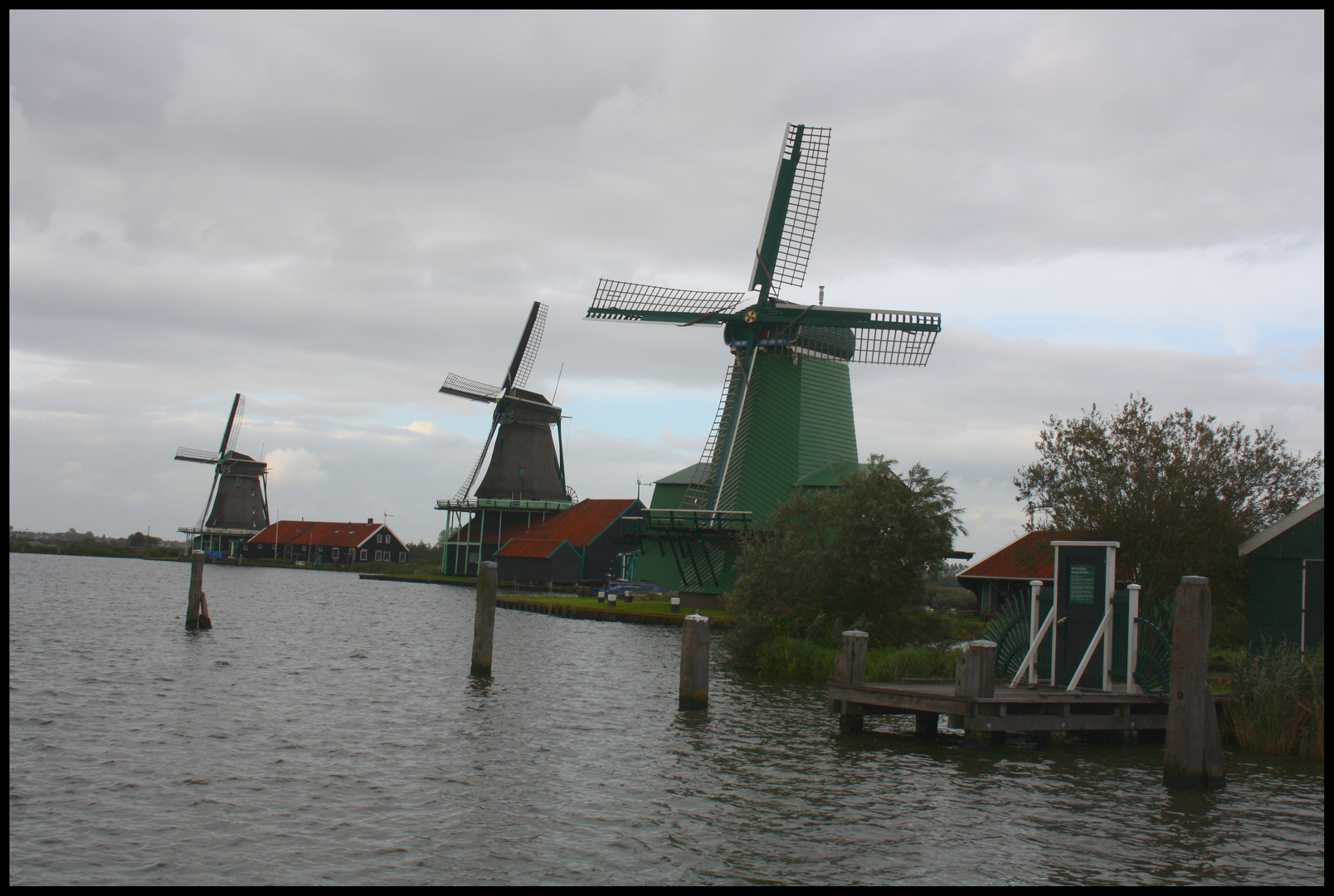 Holanda, pais del agua.-MONNICKENDAM