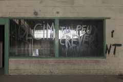 Holcim tu peux crever maintenant