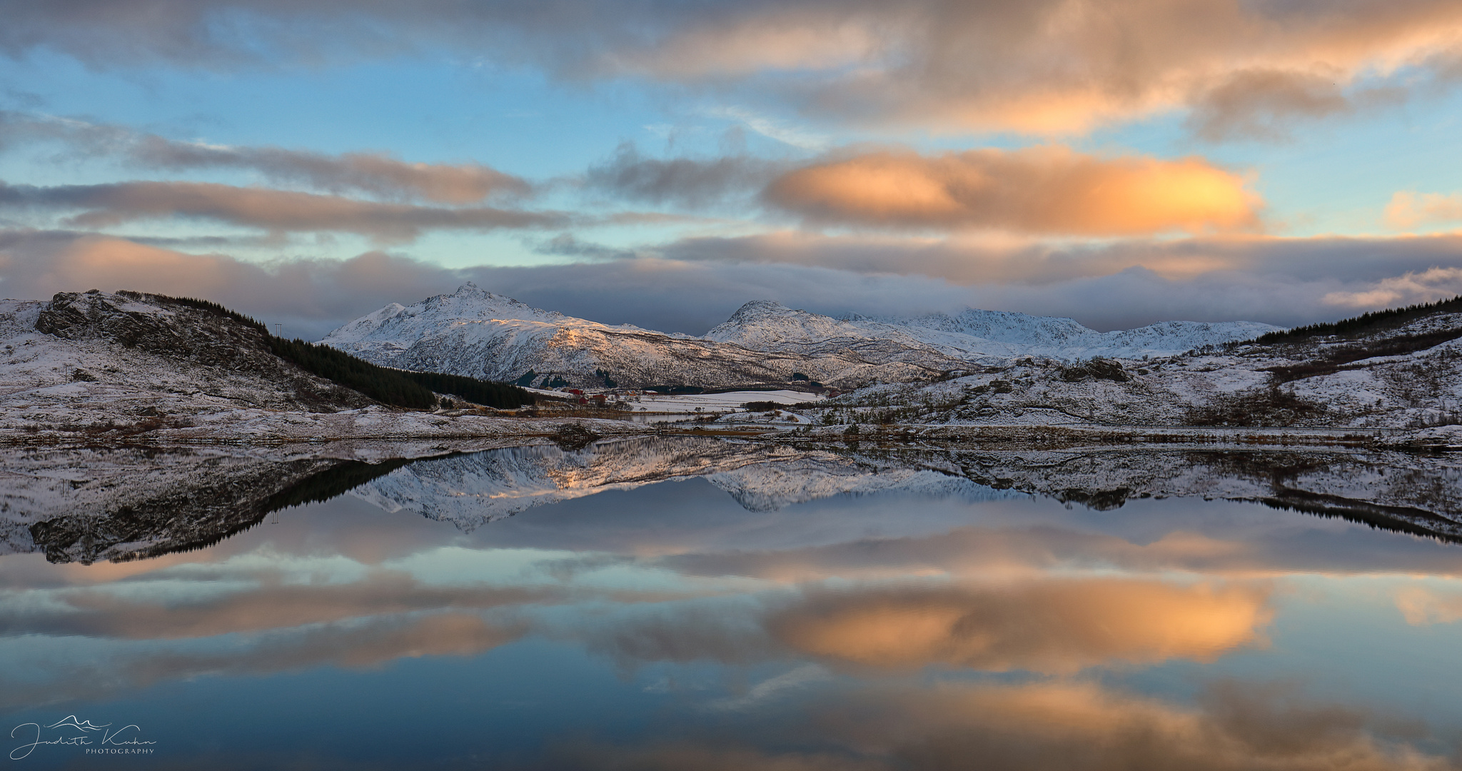 Holdalsvatnet