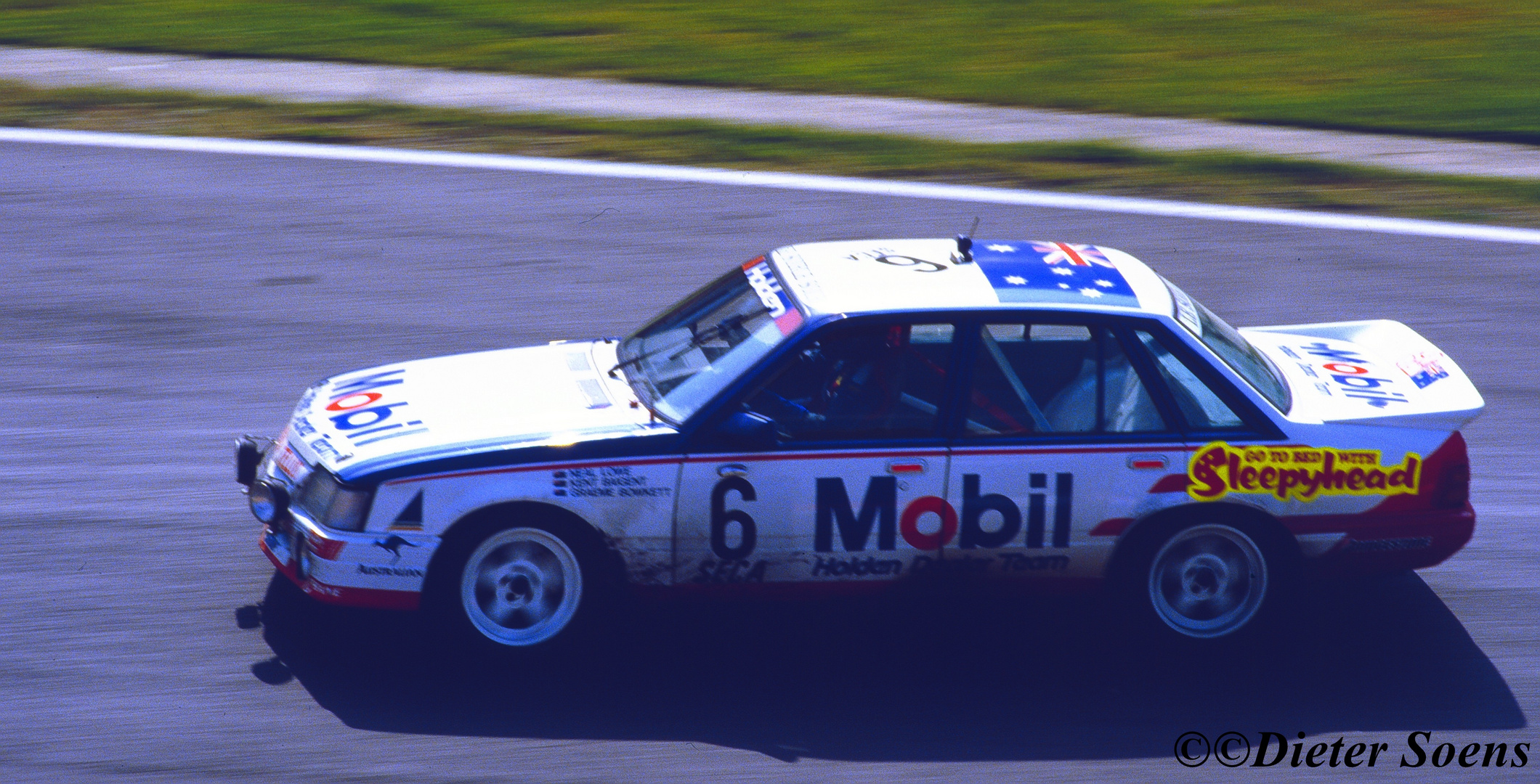 Holden Commodore Nr.6.