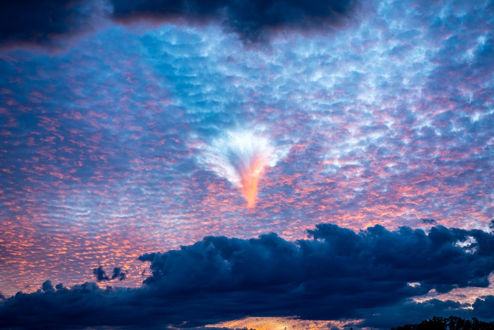 Hole Punch Cloud Foto & Bild himmel, wolken, opt. phänomene der