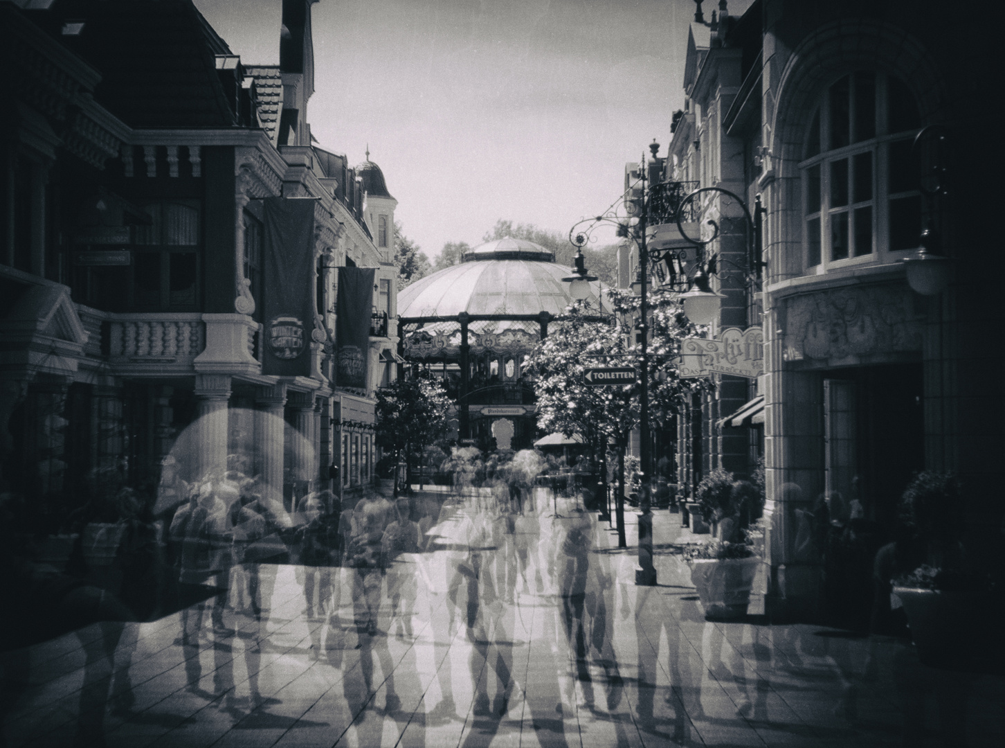 Holga goes Phantasialand 1 Foto & Bild | spezial, monochrome, fine art