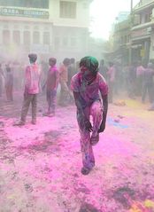 Holi-Day