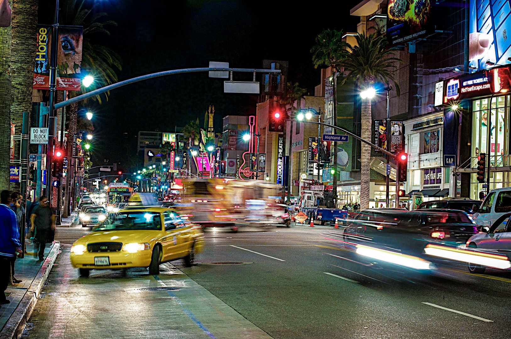 Hollywood by night