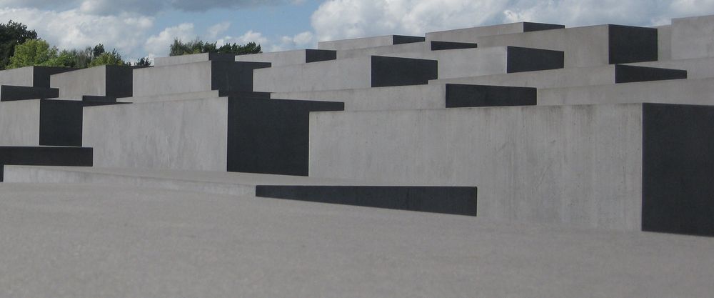 Holocaust Mahnmal Berlin Im August 14 Foto Bild Archiv Kritik Am Bild Kritik Am Bild Berlin Bilder Auf Fotocommunity