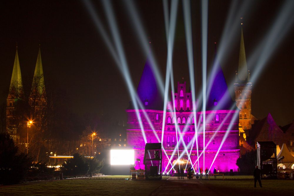 Holsten-Tor mit Laser