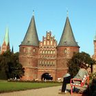 .. Holstentor - Lübeck noch ohne Gerüst