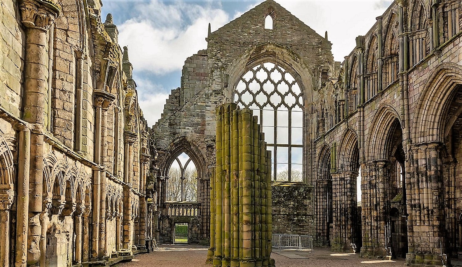  Holyrood Abbey Edinbourgh