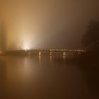 Holz Brücke bei Nacht