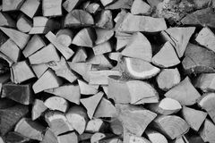 Holz ein Brennstoff der mehrfach Wärme spendet!