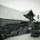 Holz hinter der Hütte