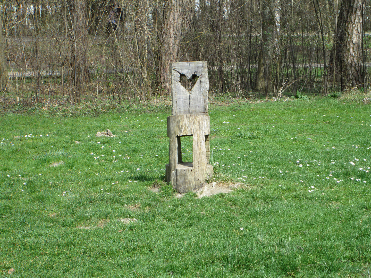 Holz Skulptur Herz Stuhl