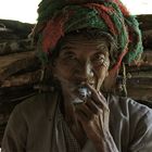 holz tragen II, inle see, burma 2011