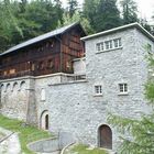 Holz und Stein