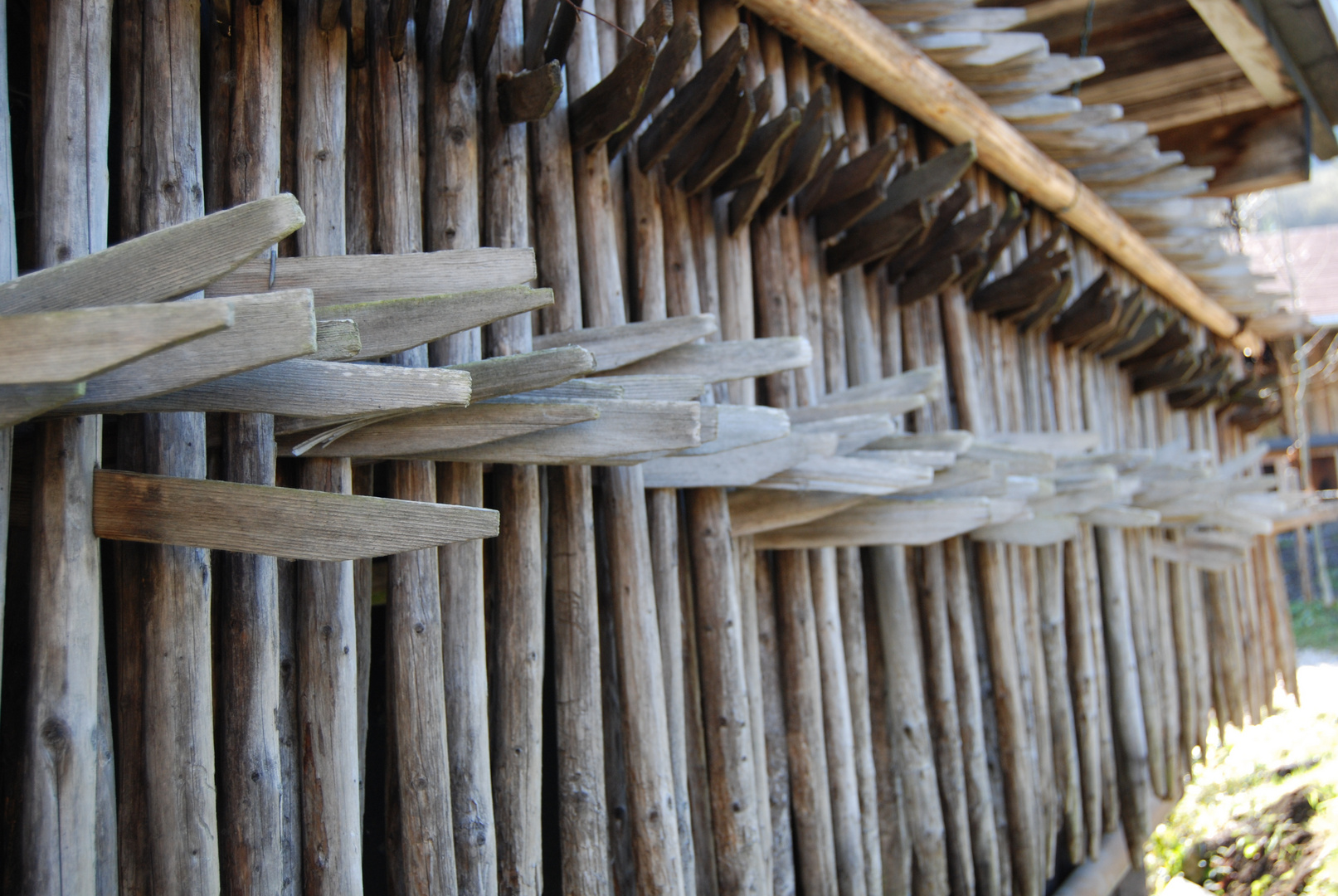 Holz vor der Hütte