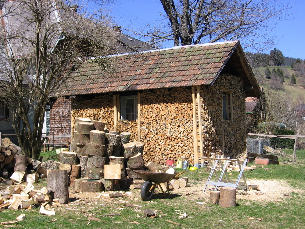 Holz vor der Hütt`n