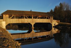 Holzbrücke über den Isarkanal bei Aumühle