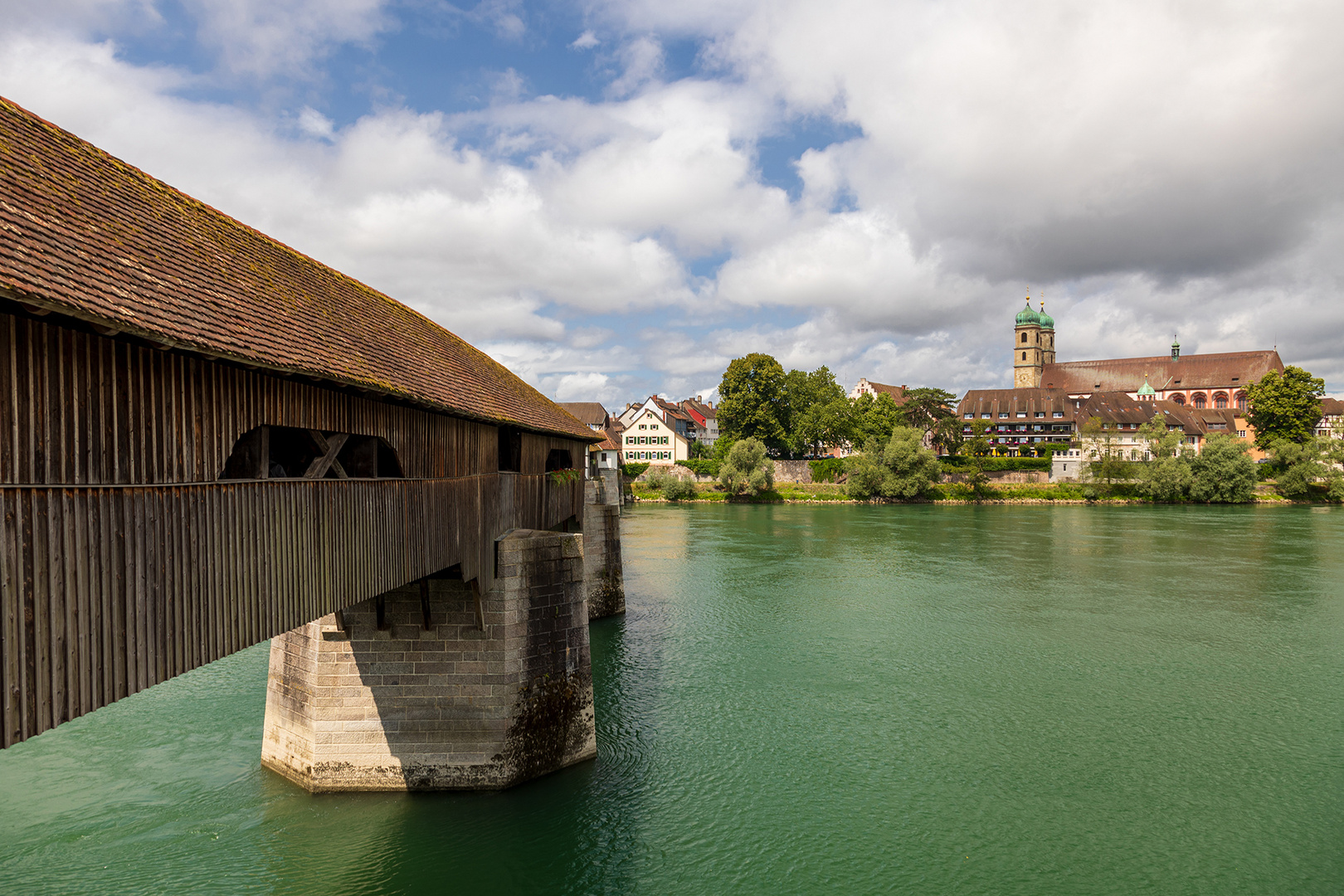 Holzbrücke über den Rhein