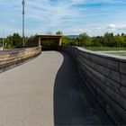 Holzbrücke über die Autobahn