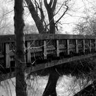 Holzbrücke über die Leine